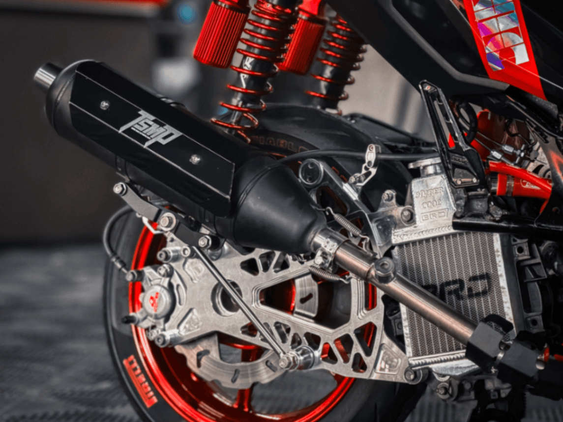 Naked ADV 150