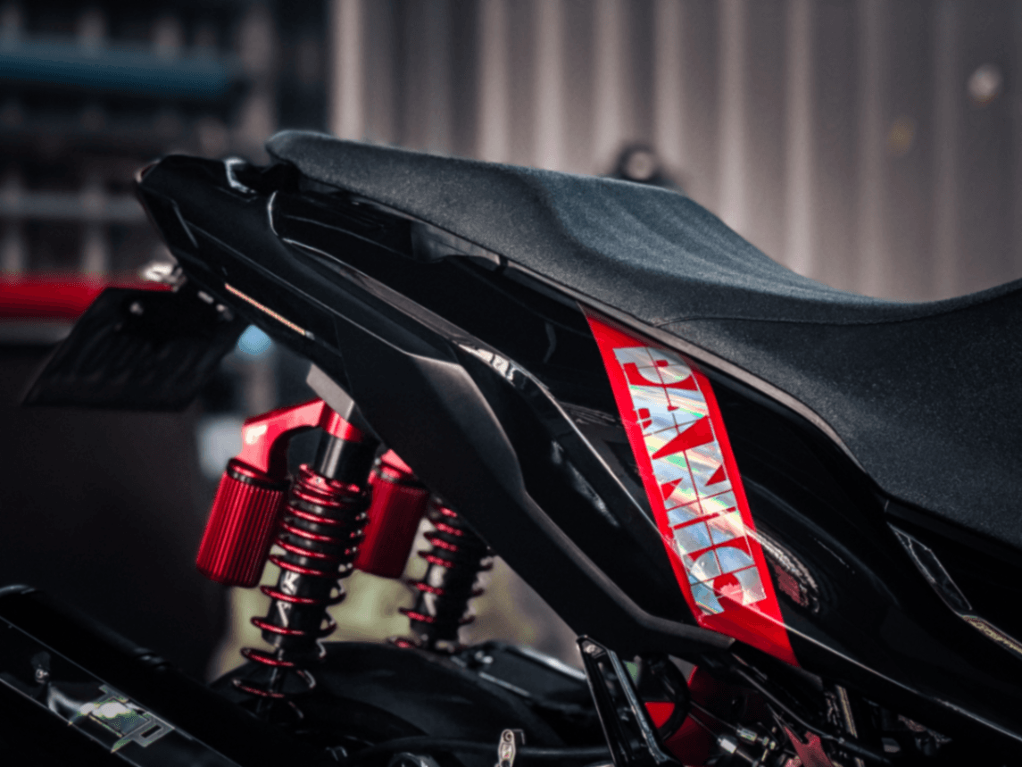 Naked ADV 150